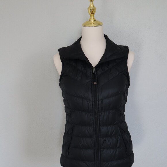 Athleta Black Packable Puffer Vest – Size XS - Picture 3 of 8